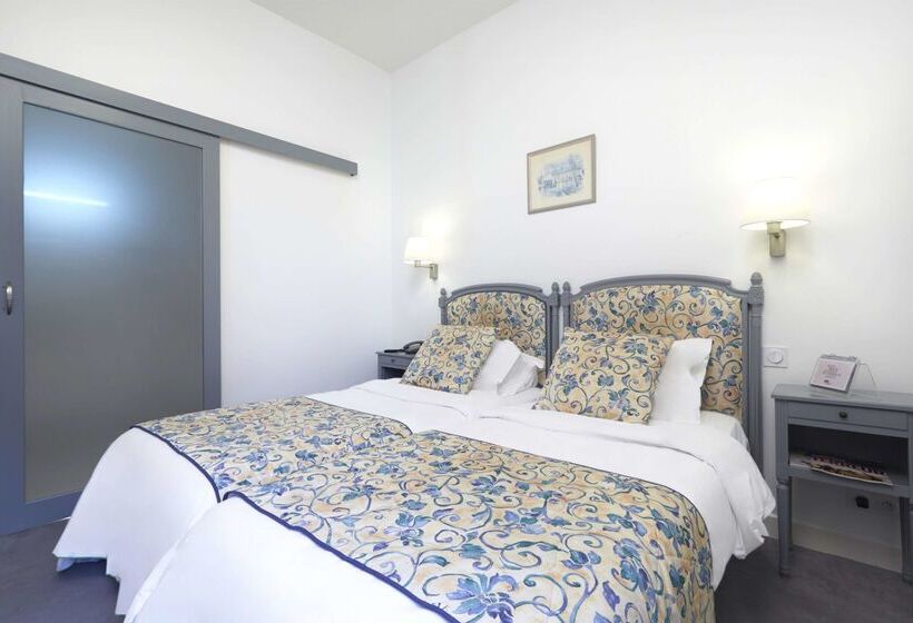 호텔 Kyriad Saumur Hyper Centre Hôtel Appartements Et Spa Soins Sothys Paris