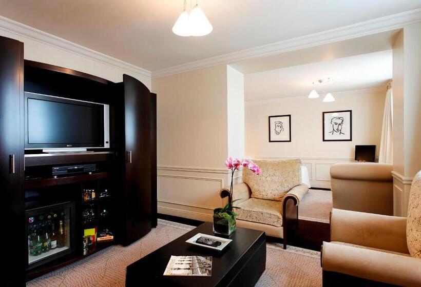 هتل La Tremoille Paris