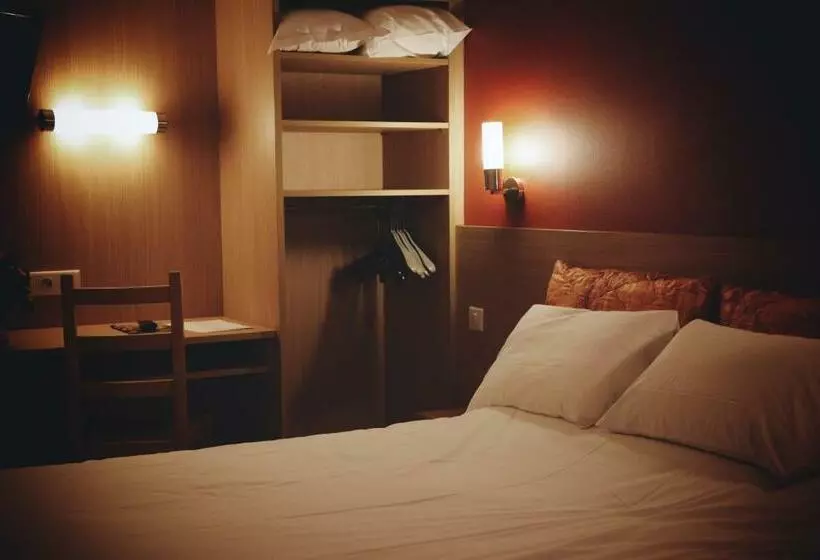 La Roseraie  Hotel & Restaurant