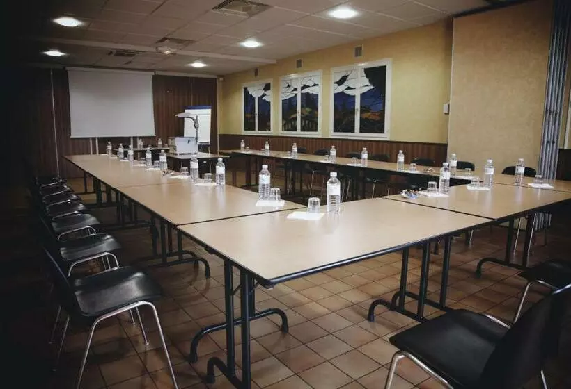 La Roseraie  Hotel & Restaurant