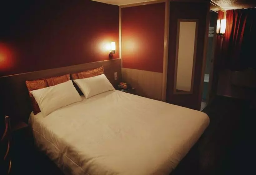 La Roseraie  Hotel & Restaurant