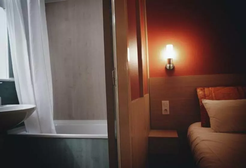 La Roseraie  Hotel & Restaurant