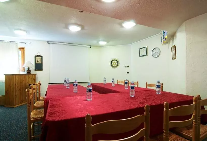 Citotel Les Pres Du Rosay