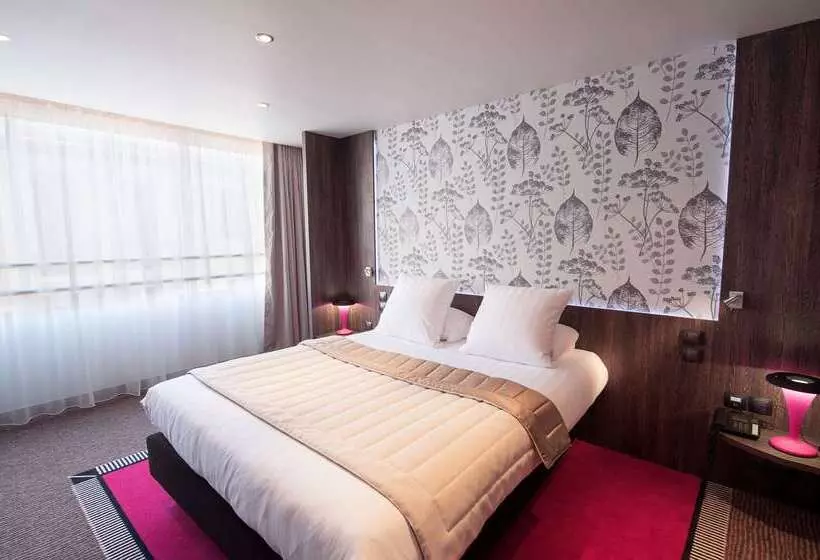 فندق Best Western Premier Le Patio Des Artistes Wellness Jacuzzi