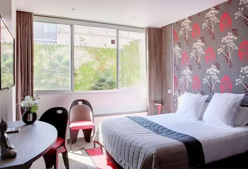 فندق Best Western Premier Le Patio Des Artistes Wellness Jacuzzi