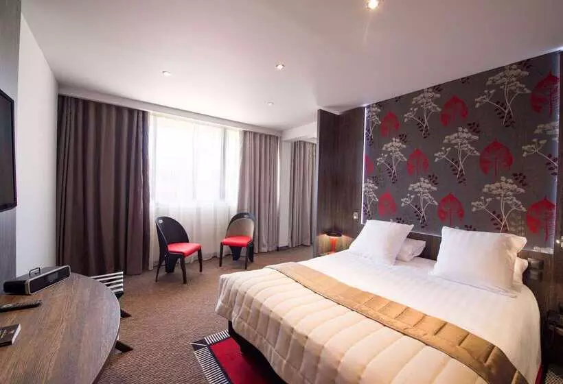 فندق Best Western Premier Le Patio Des Artistes Wellness Jacuzzi