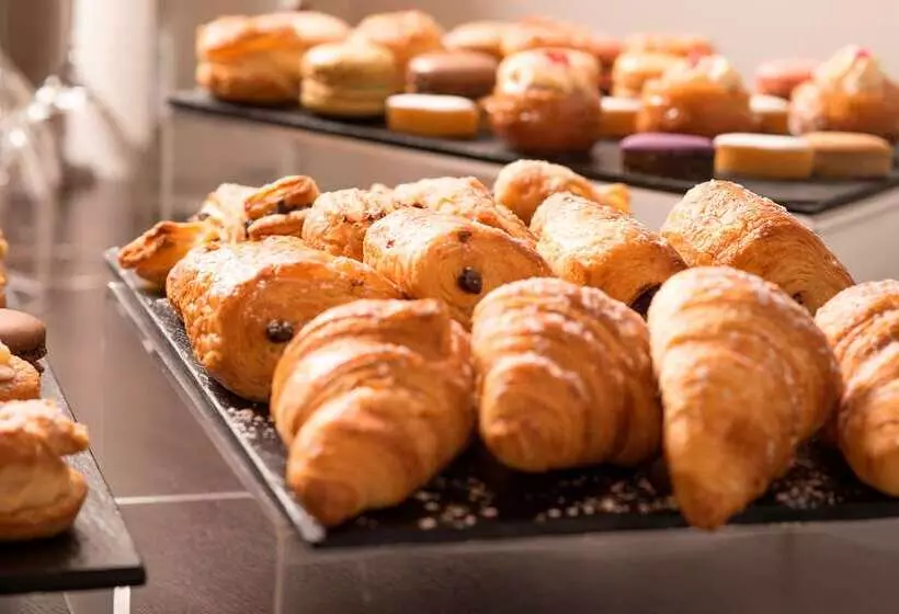 Отель Hôtel Inn Design Paris Saint Quentin