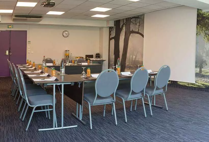 Отель Hôtel Inn Design Paris Saint Quentin