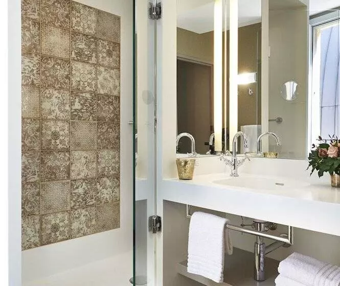 هتل Best Western Premier HBEO Bordeaux Centre