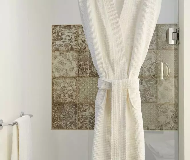 هتل Best Western Premier HBEO Bordeaux Centre