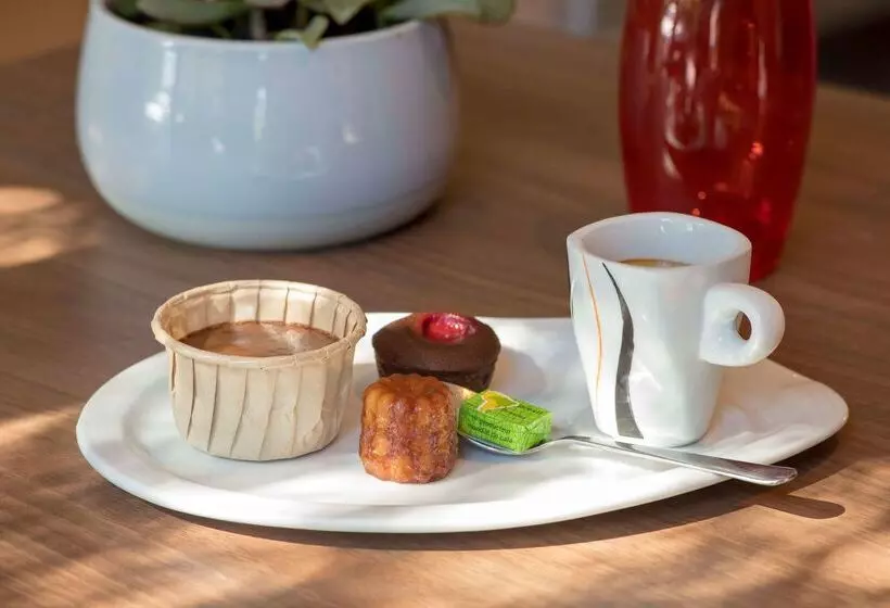 Hotel Campanile Bollène A7