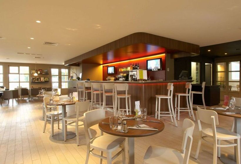 Campanile Hotel Chantilly