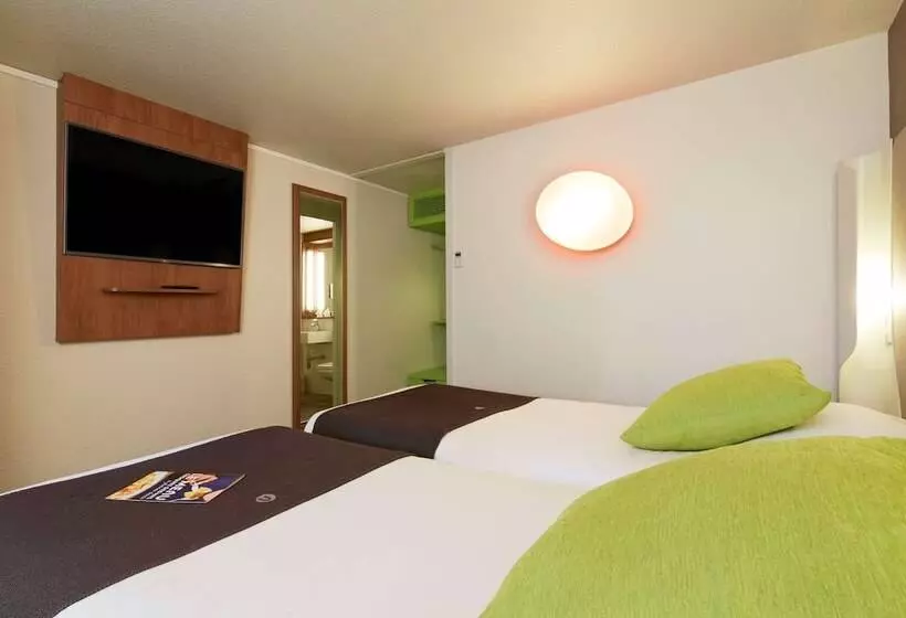 Отель Campanile Clermont Ferrand Le Brezet