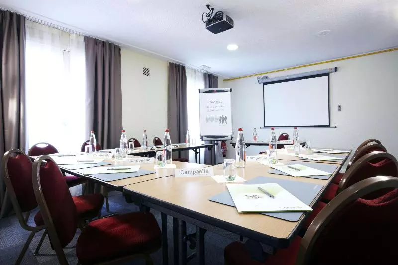 فندق Campanile Grenoble Nord Saint Egreve