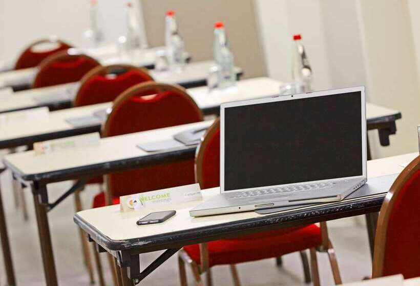 فندق Campanile Villejuif