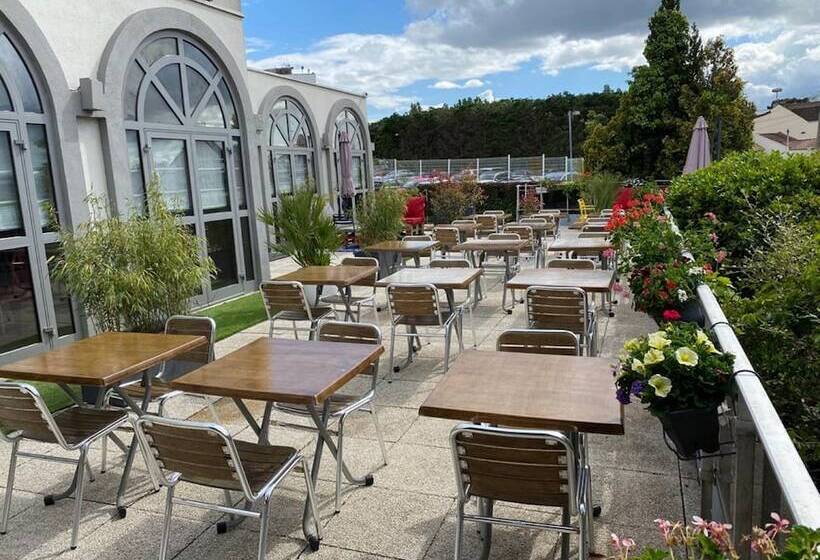 فندق Campanile Villejuif