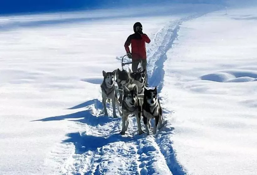 בית מלון כפרי Chalet Hôtel La Mainaz Restaurant & Resort