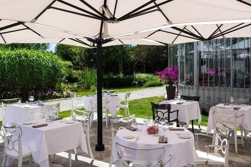 酒店 Château Belmont Tours By The Crest Collection