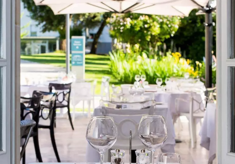 酒店 Château Belmont Tours By The Crest Collection