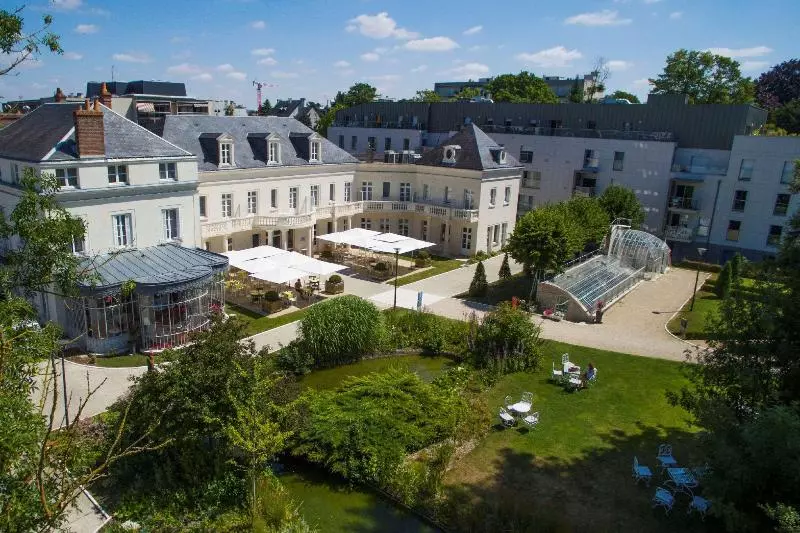 酒店 Château Belmont Tours By The Crest Collection