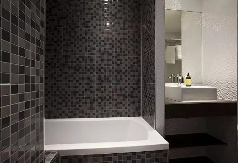 Hotel Des Savoies Lyon Perrache