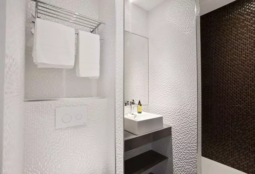 Hotel Des Savoies Lyon Perrache