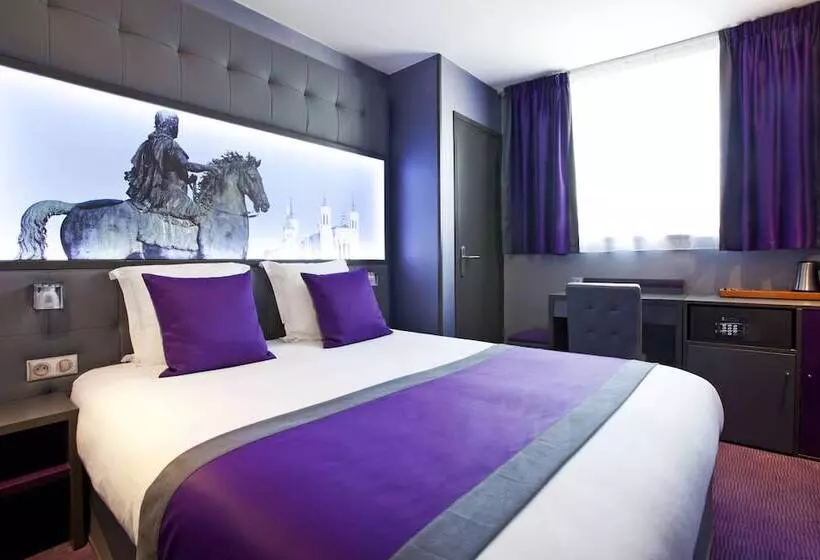Hotel Des Savoies Lyon Perrache