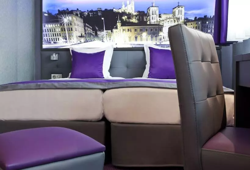 Hotel Des Savoies Lyon Perrache