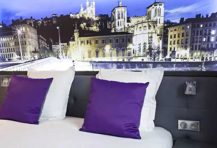 Hotel Des Savoies Lyon Perrache