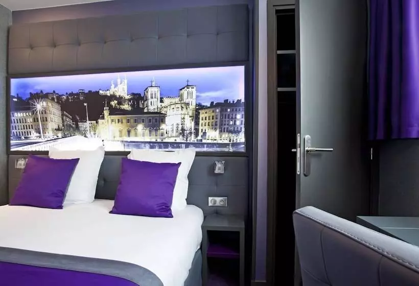 Hotel Des Savoies Lyon Perrache