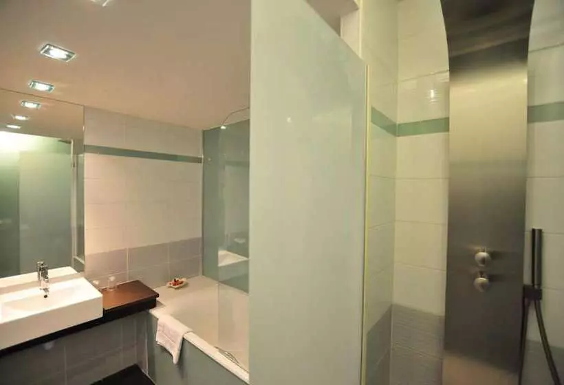 בית מלון כפרי Europole