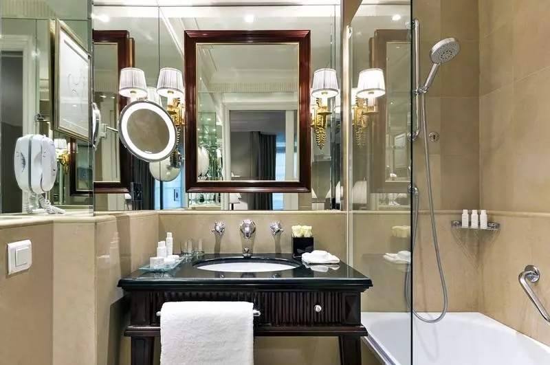 ホテル Francois 1er