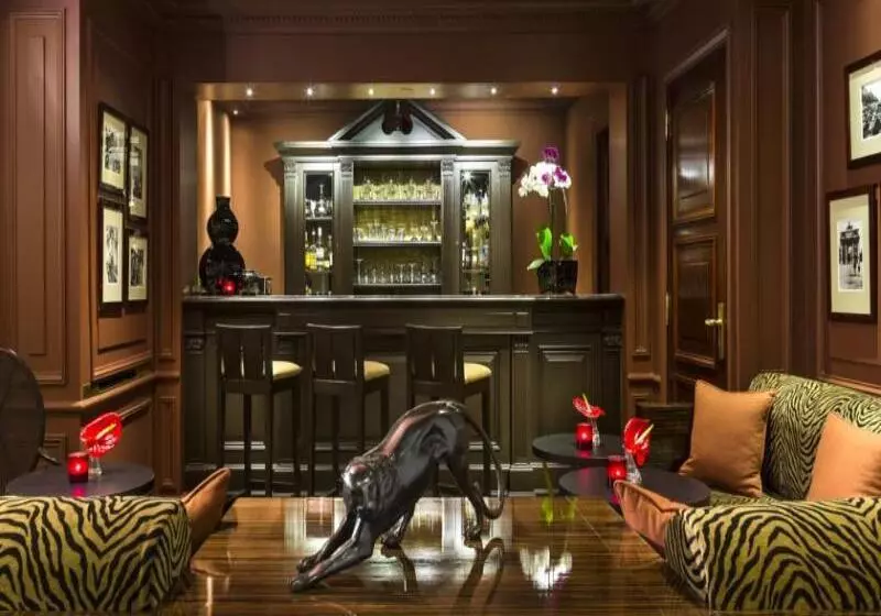 ホテル Francois 1er