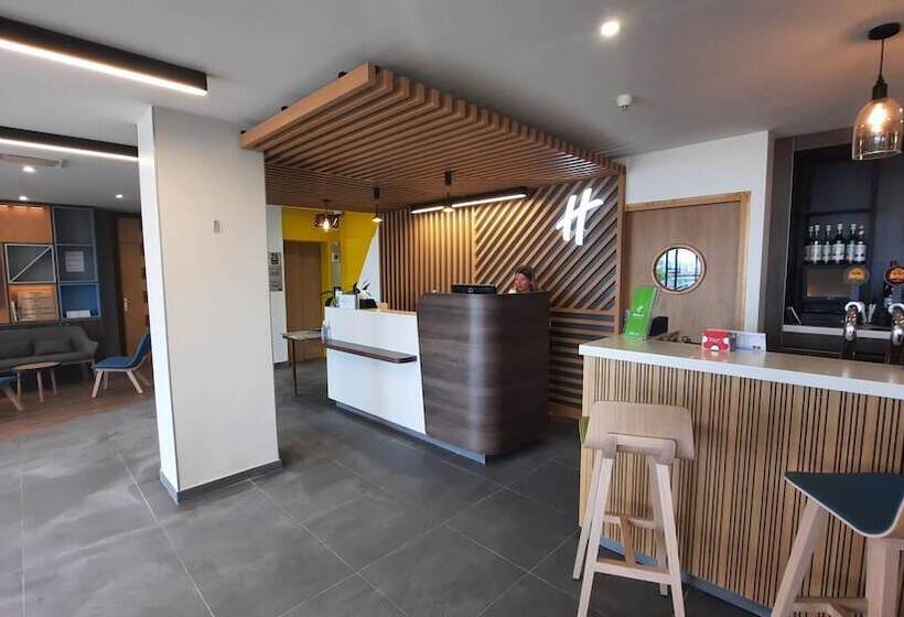 Hotel Holiday Inn Calais Centre, An Ihg