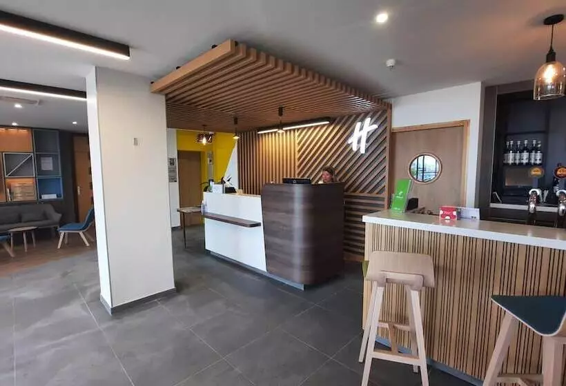 Szálloda Holiday Inn Calais Centre, An Ihg