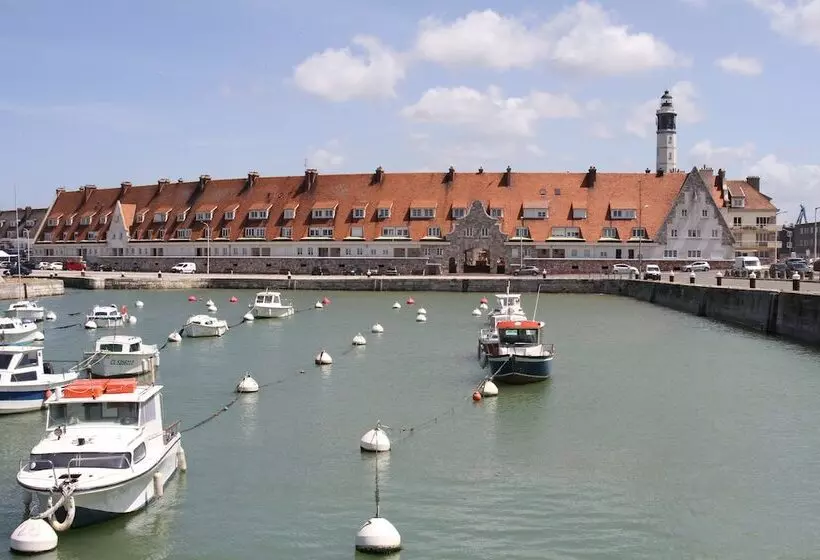 Szálloda Holiday Inn Calais Centre, An Ihg