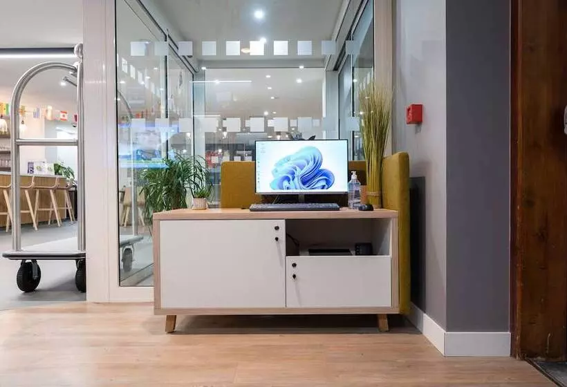 Szálloda Holiday Inn Calais Centre, An Ihg