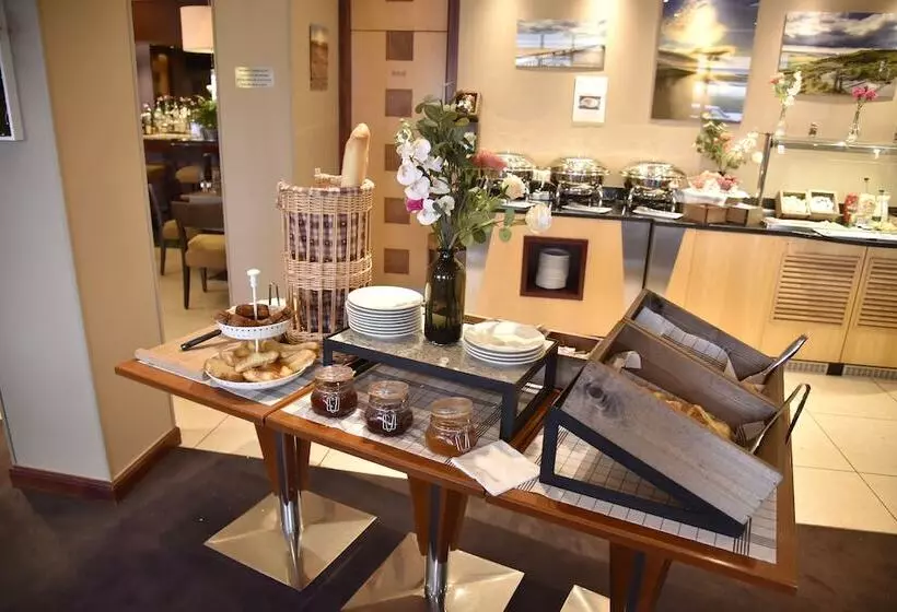 Szálloda Holiday Inn Calais Centre, An Ihg