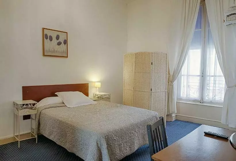 Отель Hôtel Des Facultés