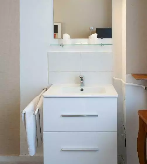 Отель Hôtel Des Facultés