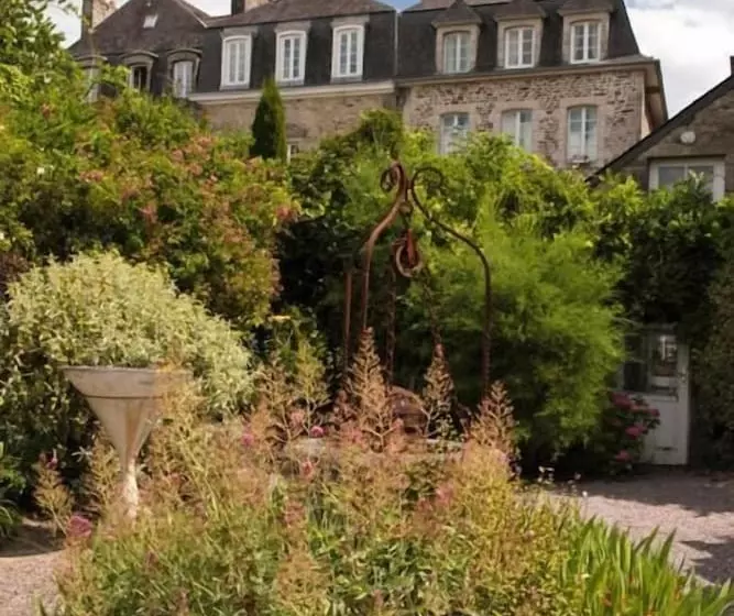 Hotel Hôtel Le D Avaugour