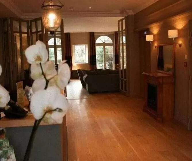 Hotel Hôtel Le D Avaugour