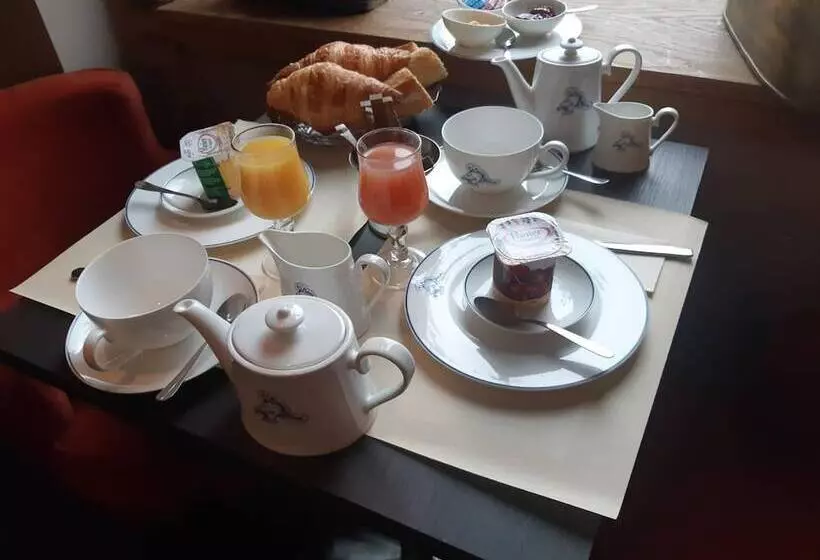 Hotel Hôtel Le D Avaugour