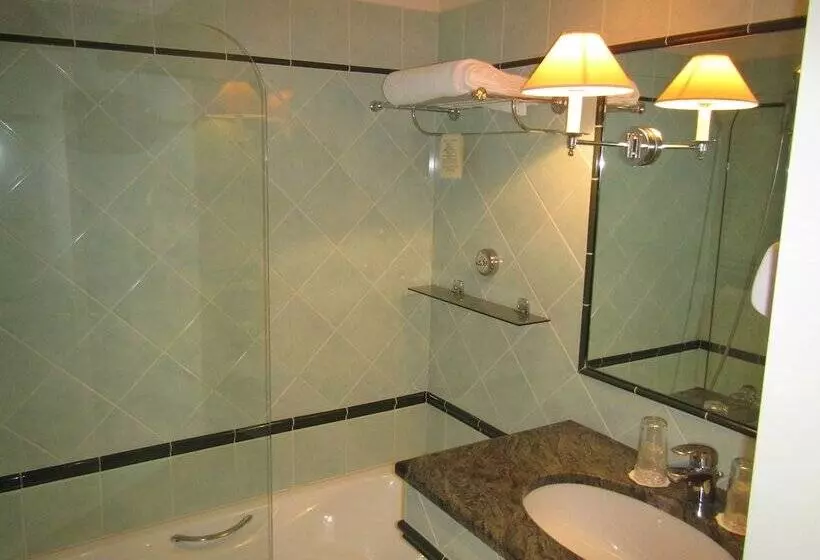 Hotel Hôtel Le D Avaugour