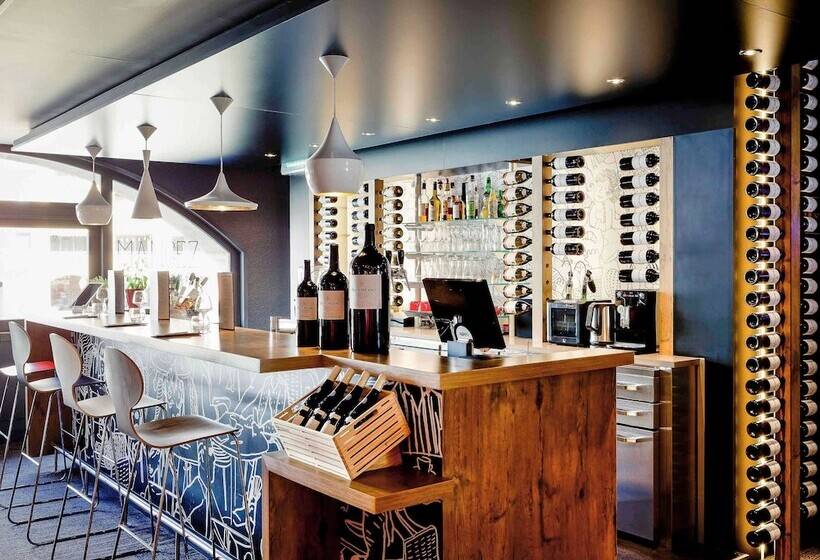 בית מלון כפרי Ibis Annecy Centre Vieille Ville