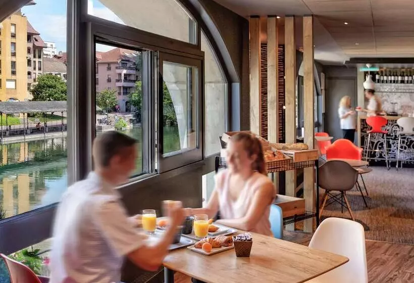 בית מלון כפרי Ibis Annecy Centre Vieille Ville