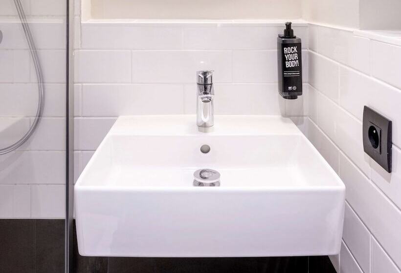 فندق Ibis La Rochelle Vieux Port