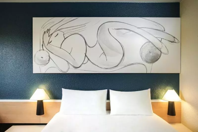 هتل Ibis Narbonne