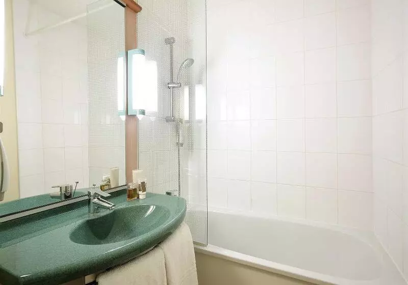 هتل Ibis Narbonne