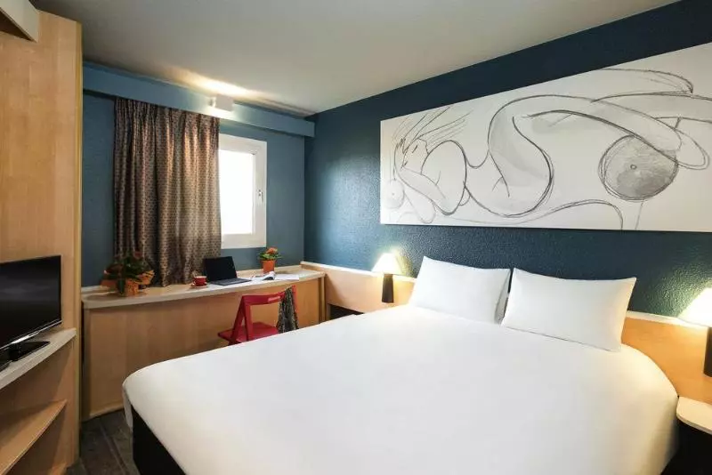 هتل Ibis Narbonne